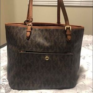 Micheal Kors Bag!